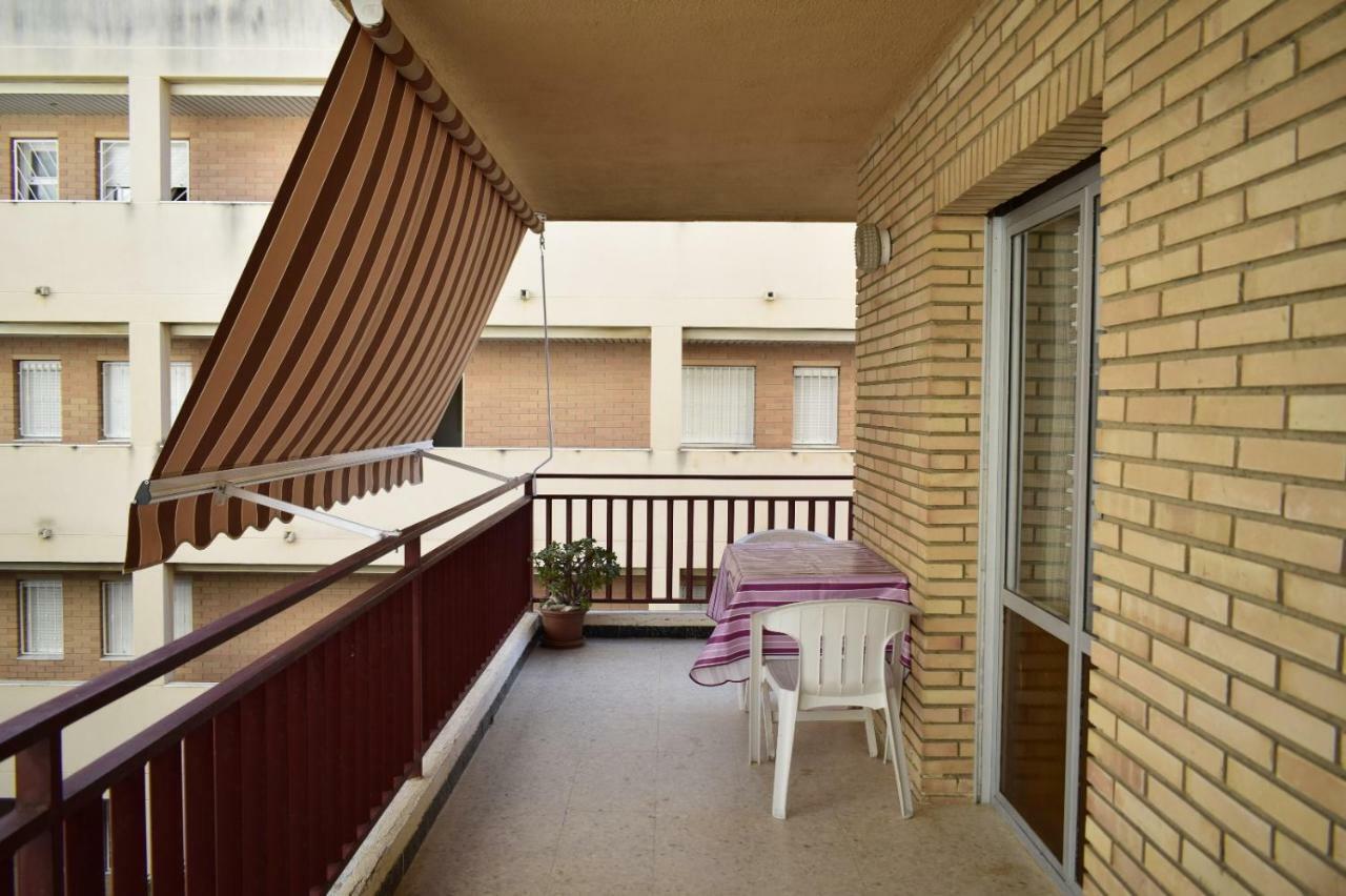 Apartamento Marina Apartment Салоу Екстериор снимка